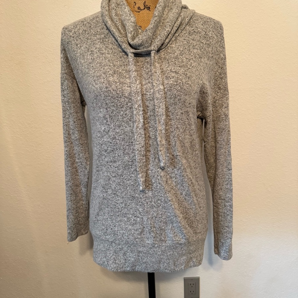 Green Envelope Light Gray Cowl neck sweater small